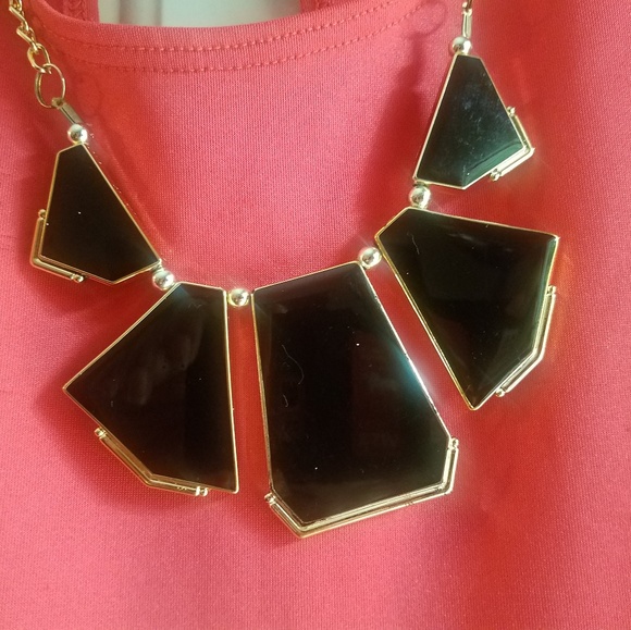 Size LG but fits like small/medium - Picture 3 of 5